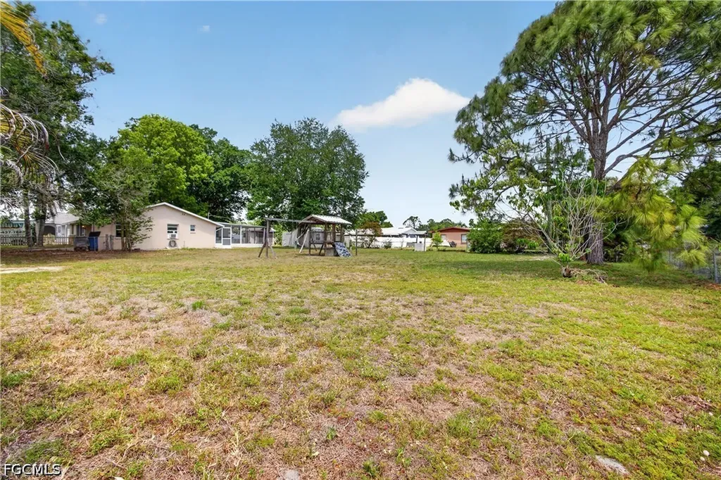 12362 3rd Street Fort Myers FL 33905