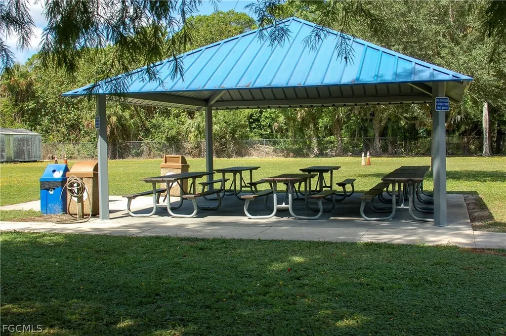 12362 3rd Street Fort Myers FL 33905