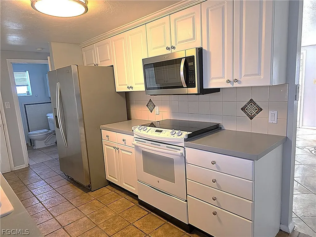 12362 3rd Street Fort Myers FL 33905