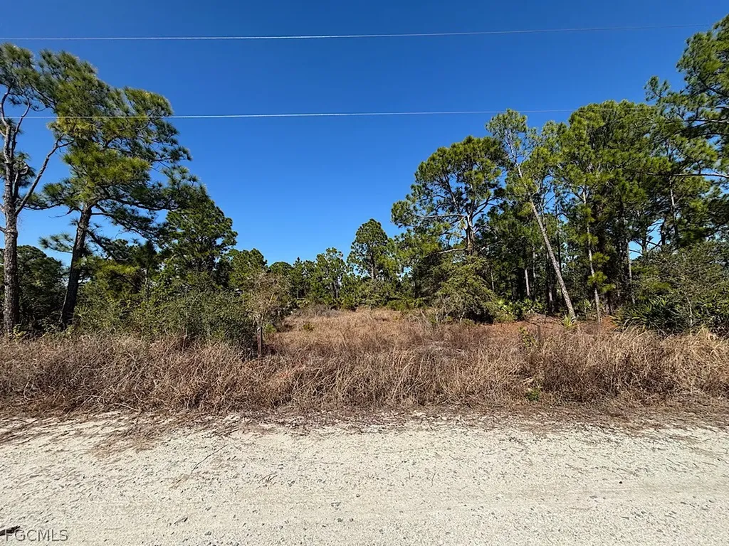 7620 14th Place Labelle FL 33935