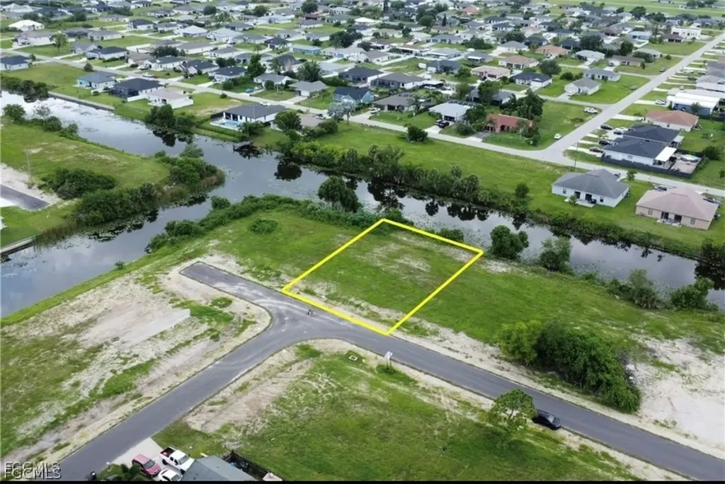 816 NE 12th Street Cape Coral FL 33909