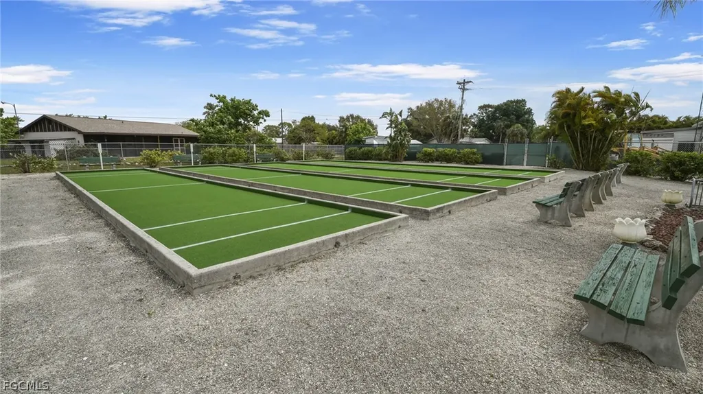 5517 Salem Lane North Fort Myers FL 33917