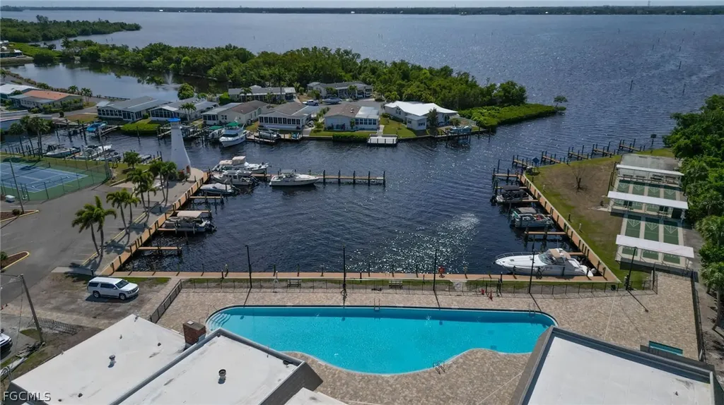 5517 Salem Lane North Fort Myers FL 33917