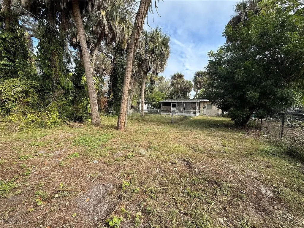 244 Labelle Avenue Fort Myers FL 33905