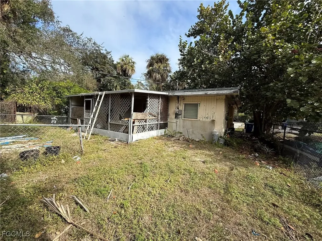 244 Labelle Avenue Fort Myers FL 33905