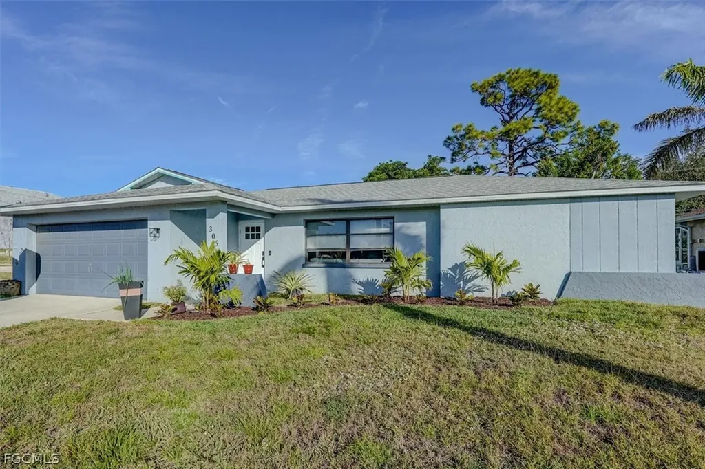 305 SE 14th Terrace Cape Coral FL 33990