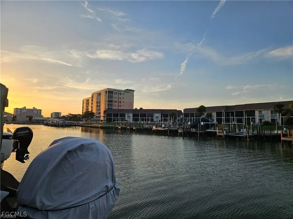 Hibiscus Pointe #82 Bay Beach Lane Fort Myers Beach FL 33931