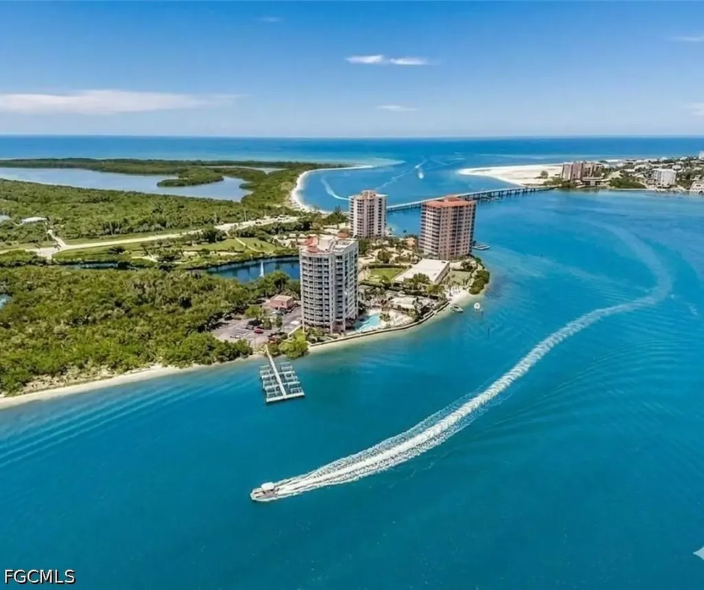 Hibiscus Pointe #82 Bay Beach Lane Fort Myers Beach FL 33931