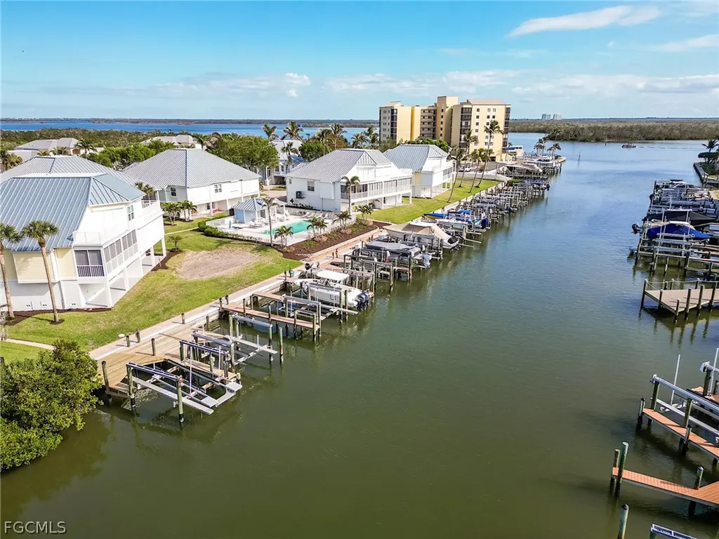 Hibiscus Pointe #82 Bay Beach Lane Fort Myers Beach FL 33931