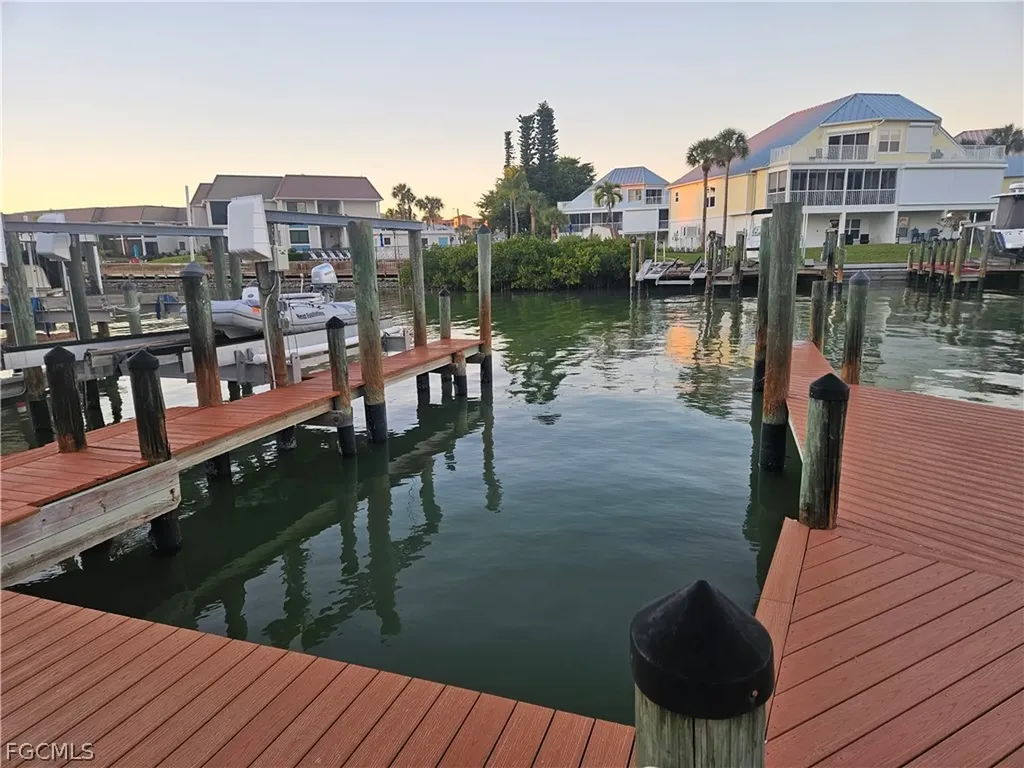 Hibiscus Pointe #82 Bay Beach Lane Fort Myers Beach FL 33931