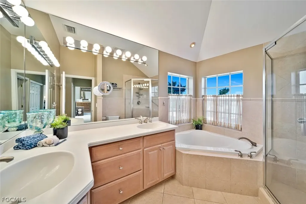 5810 Pine Tree Drive Sanibel FL 33957