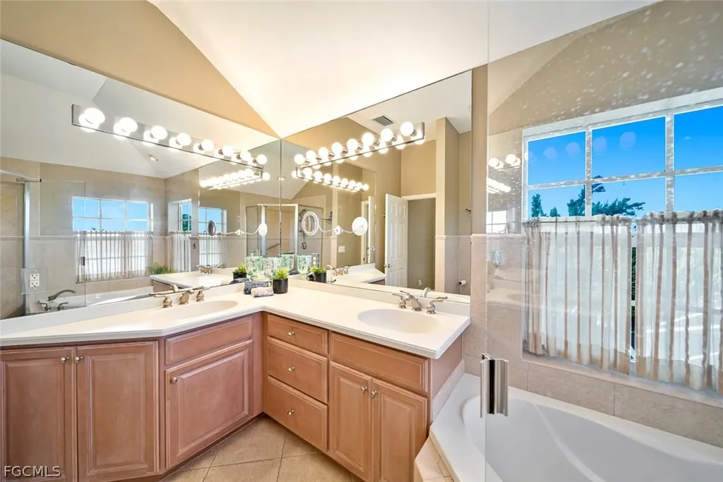 5810 Pine Tree Drive Sanibel FL 33957