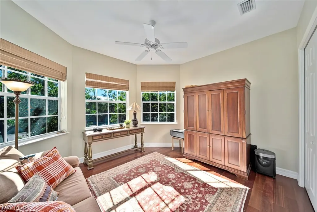 5810 Pine Tree Drive Sanibel FL 33957