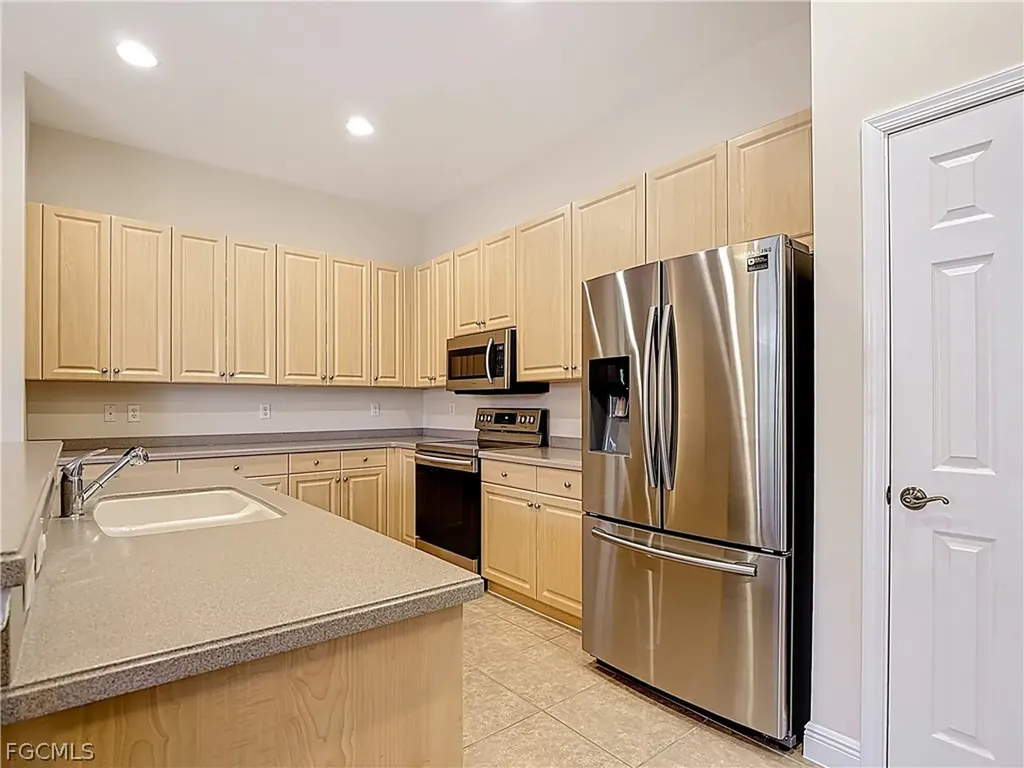 5710 Kensington Loop Fort Myers FL 33912