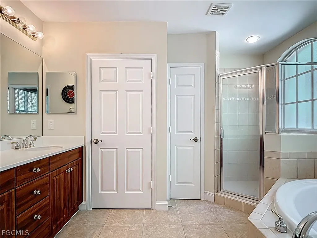 5710 Kensington Loop Fort Myers FL 33912