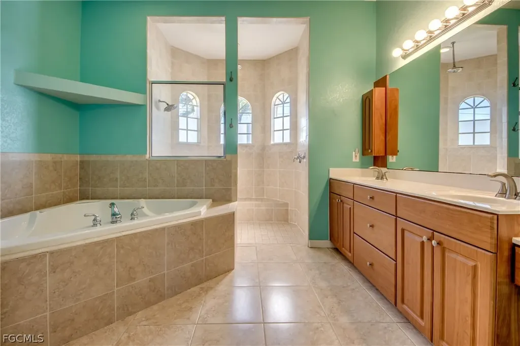 1705 SW 44th Terrace Cape Coral FL 33914