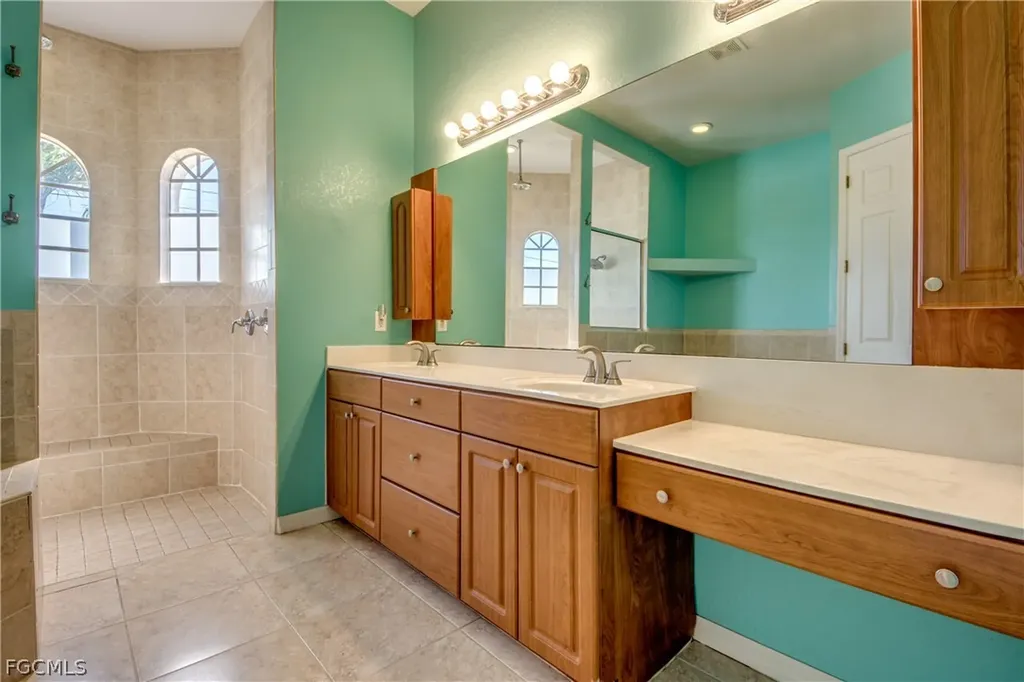 1705 SW 44th Terrace Cape Coral FL 33914
