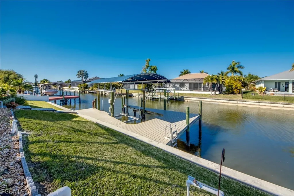1705 SW 44th Terrace Cape Coral FL 33914