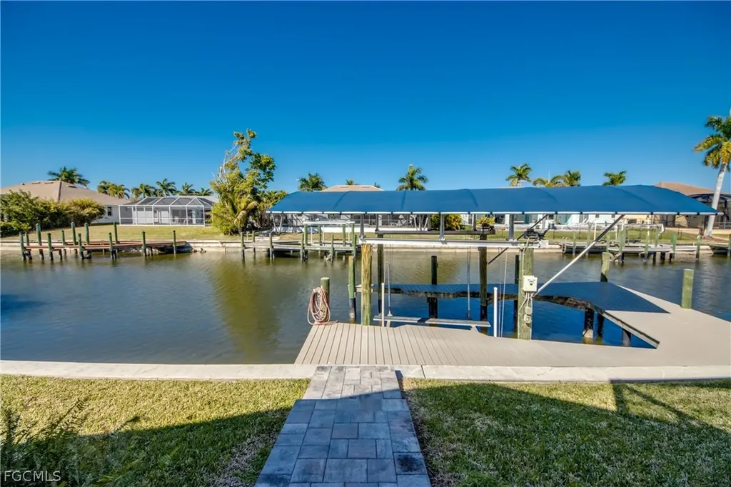 1705 SW 44th Terrace Cape Coral FL 33914
