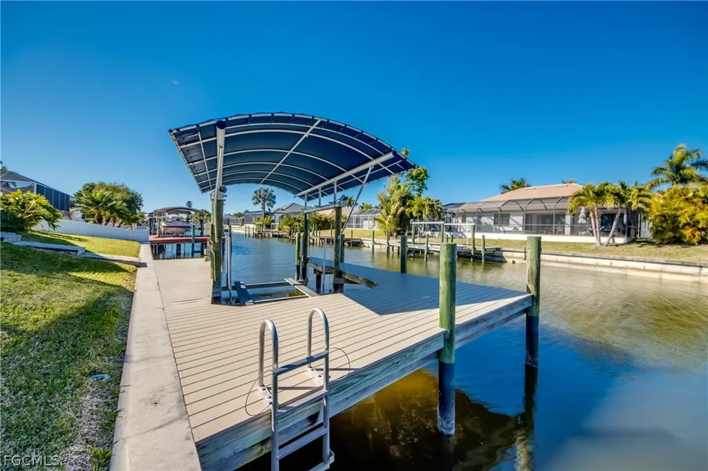 1705 SW 44th Terrace Cape Coral FL 33914
