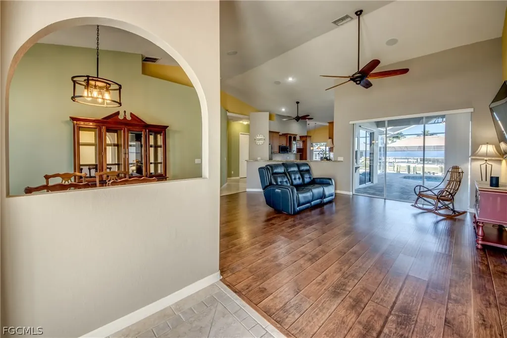 1705 SW 44th Terrace Cape Coral FL 33914