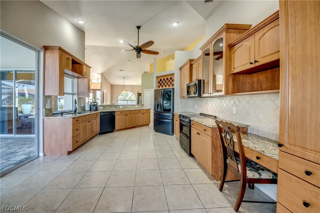 1705 SW 44th Terrace Cape Coral FL 33914