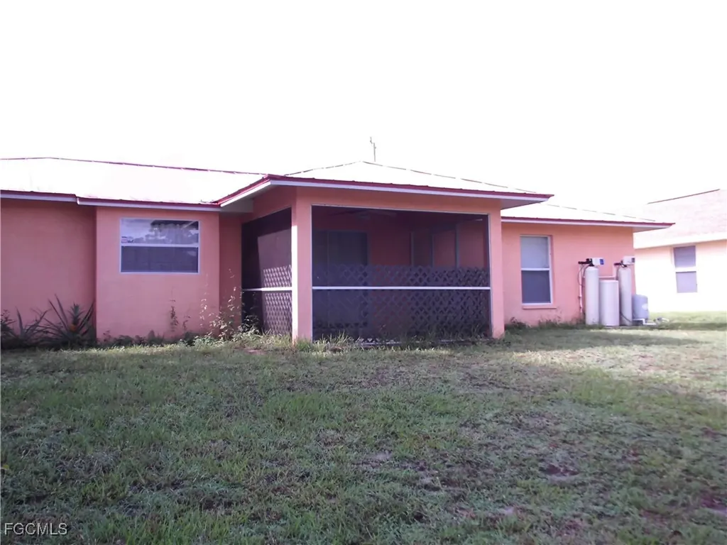 2916 9th Street W Lehigh Acres FL 33971