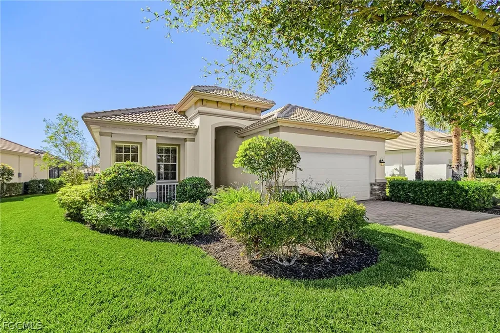 3811 Lakeview Isle Court Fort Myers FL 33905