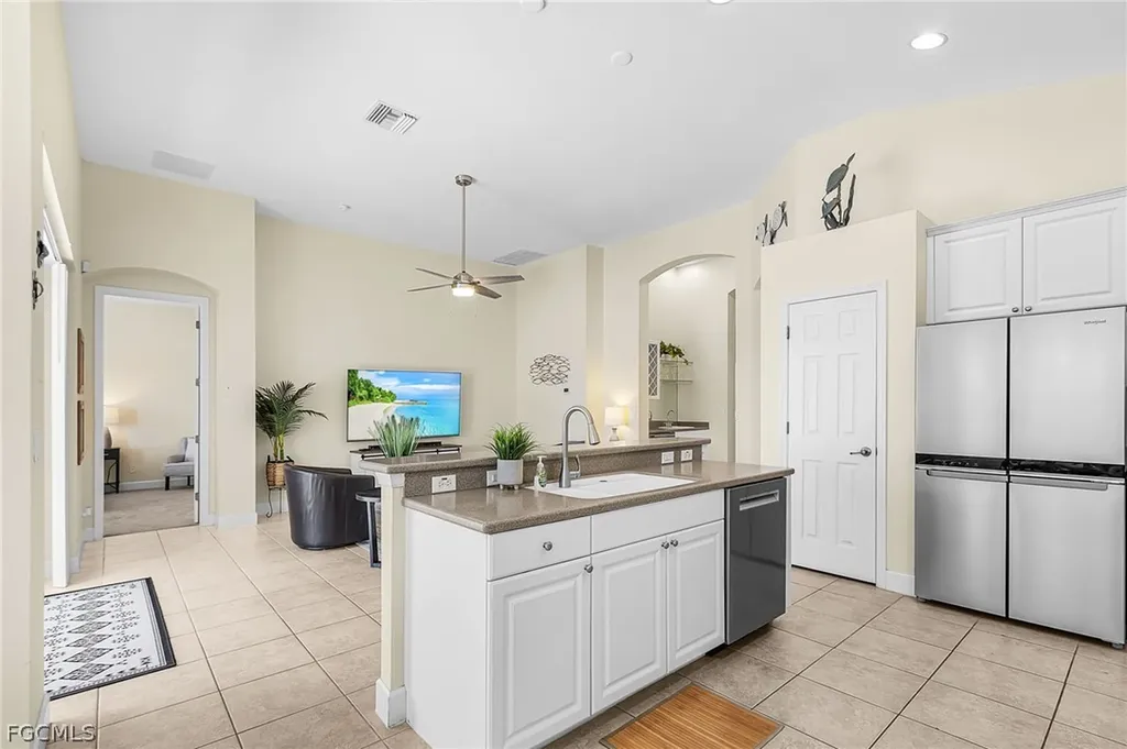 3811 Lakeview Isle Court Fort Myers FL 33905