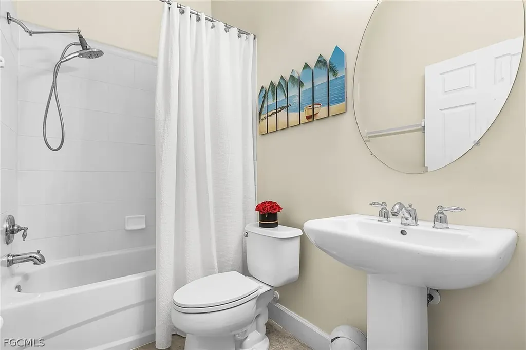 3811 Lakeview Isle Court Fort Myers FL 33905