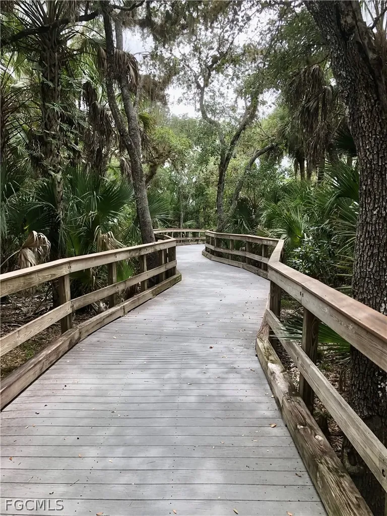 3811 Lakeview Isle Court Fort Myers FL 33905