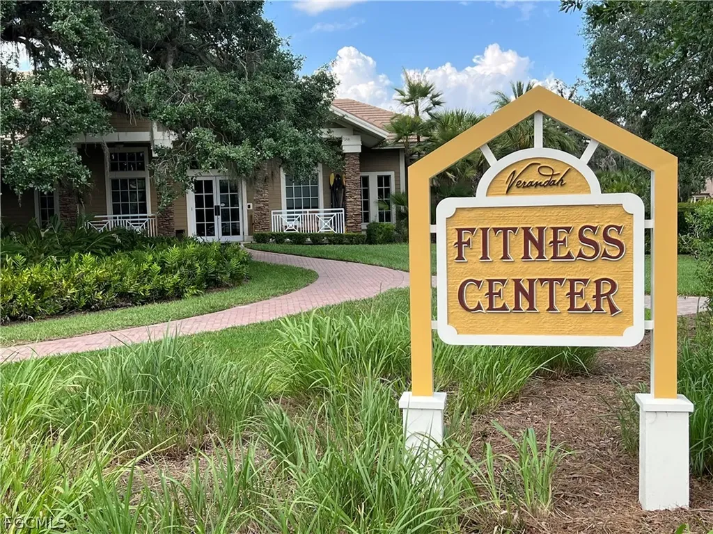 3811 Lakeview Isle Court Fort Myers FL 33905
