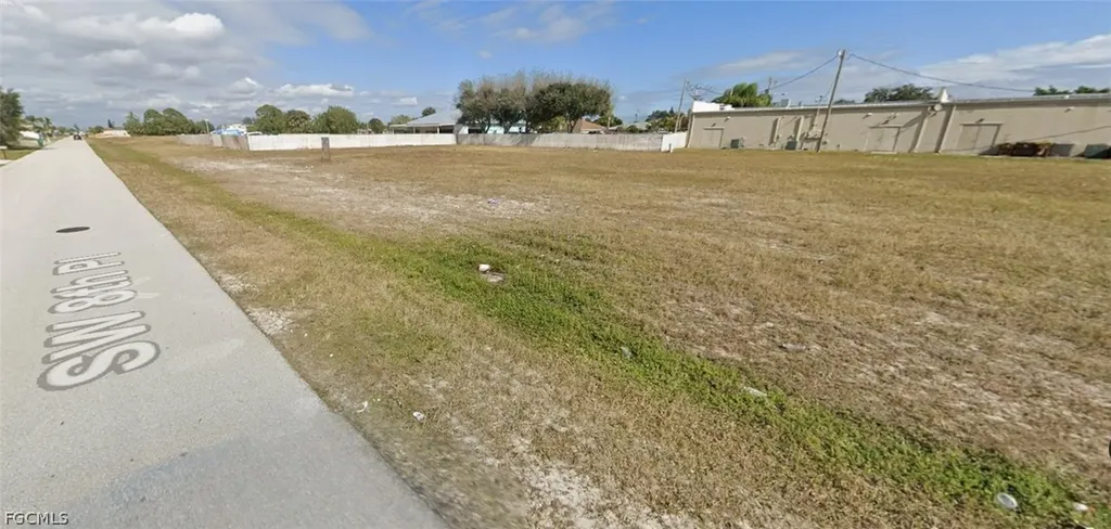 3811 SW 8th Place Cape Coral FL 33914