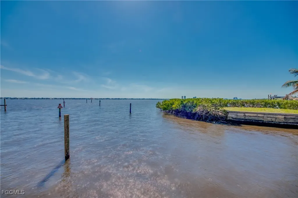 15489 Admiralty Circle North Fort Myers FL 33917