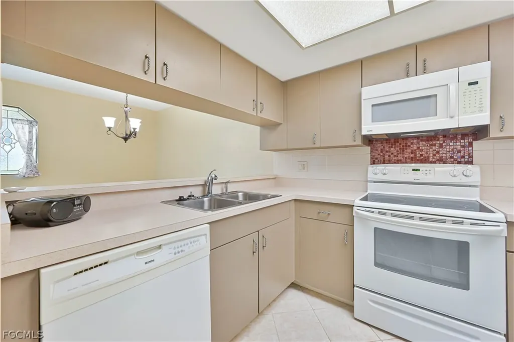 13220 Whitehaven Lane Fort Myers FL 33966