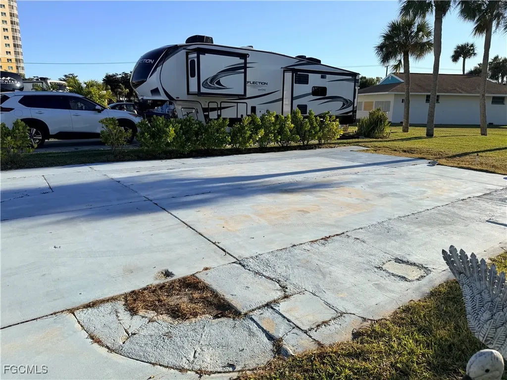 19681 Summerlin 441 Road Fort Myers FL 33908