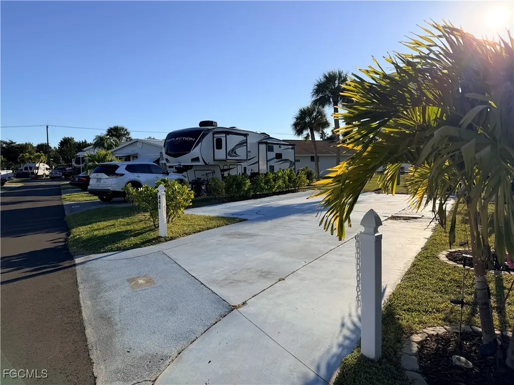 19681 Summerlin 441 Road Fort Myers FL 33908