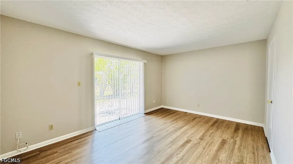 3619 SE 9th Place Cape Coral FL 33904