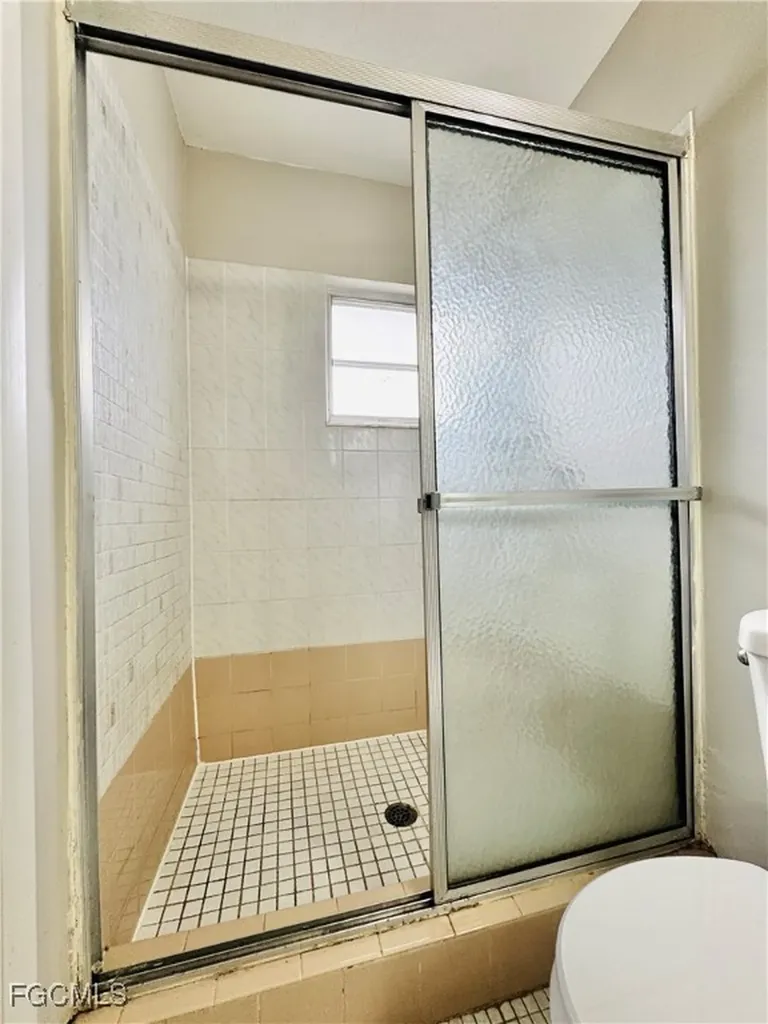 3619 SE 9th Place Cape Coral FL 33904