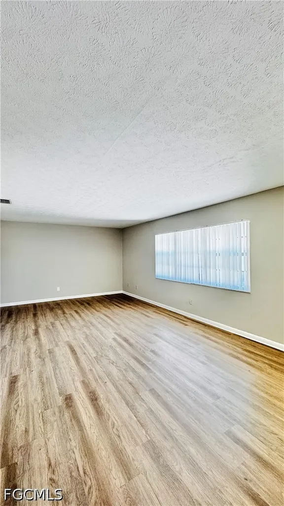3619 SE 9th Place Cape Coral FL 33904