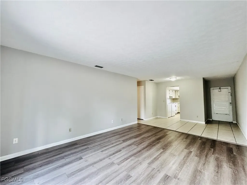 3619 SE 9th Place Cape Coral FL 33904