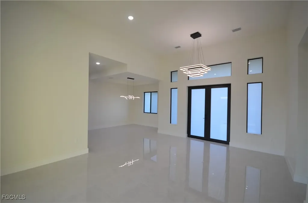 2416 Diplomat Parkway W Cape Coral FL 33993