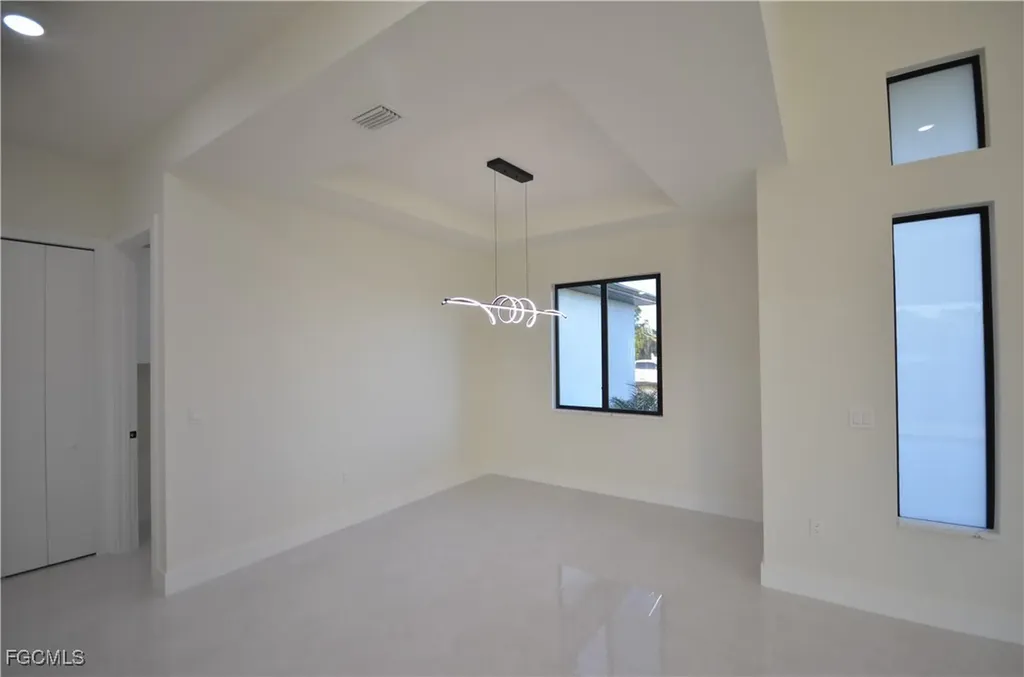2416 Diplomat Parkway W Cape Coral FL 33993