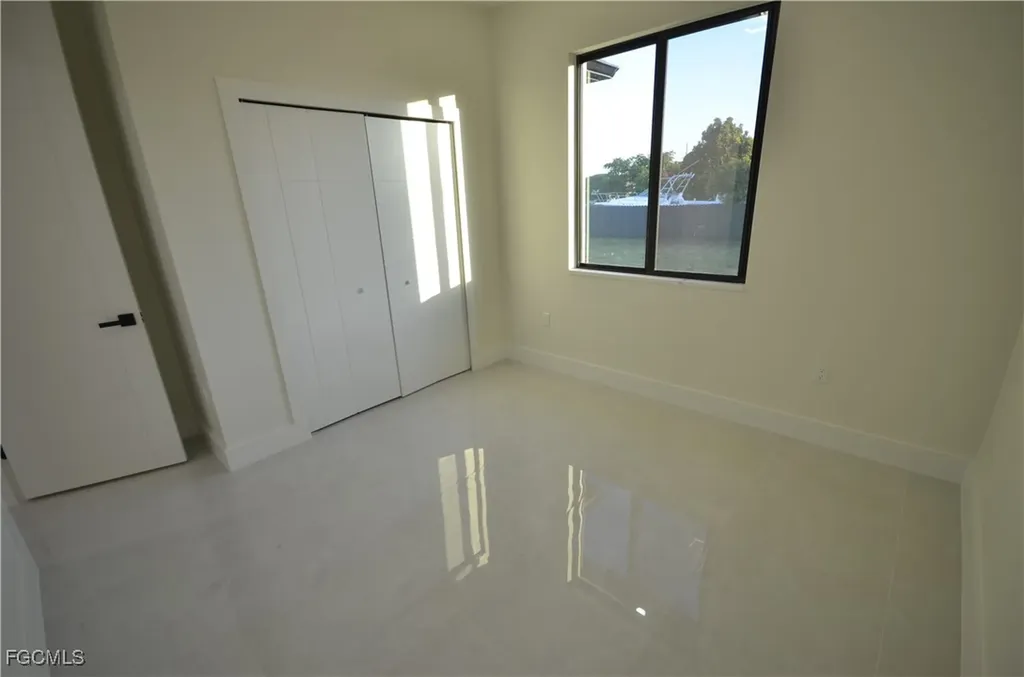 2416 Diplomat Parkway W Cape Coral FL 33993