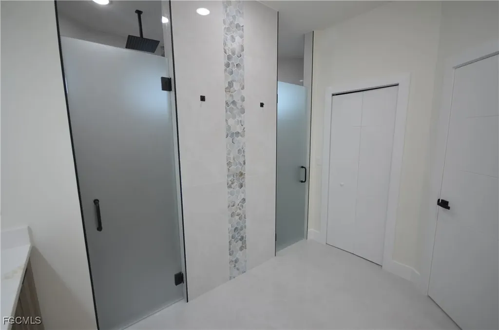 2416 Diplomat Parkway W Cape Coral FL 33993