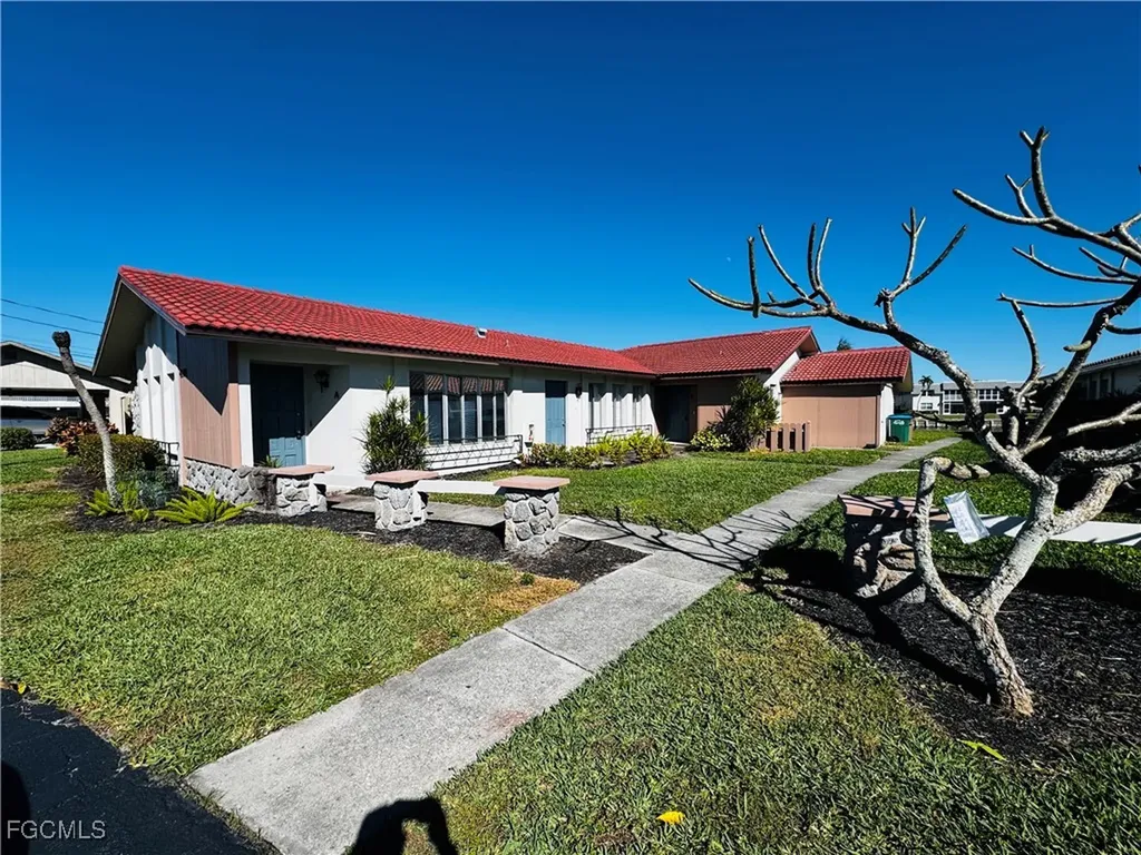4107 SE 18th Place Cape Coral FL 33904