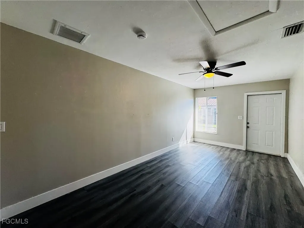 4107 SE 18th Place Cape Coral FL 33904