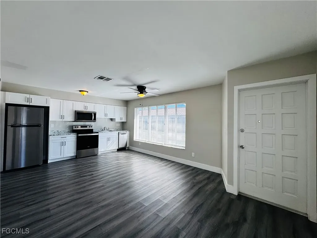 4107 SE 18th Place Cape Coral FL 33904