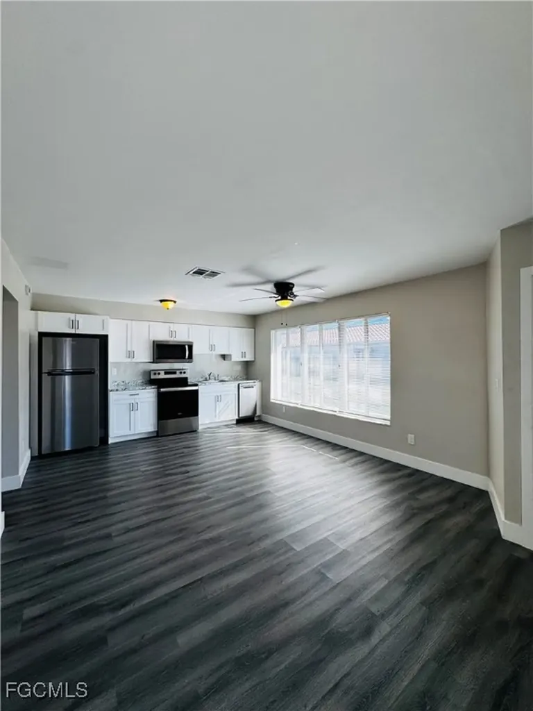 4107 SE 18th Place Cape Coral FL 33904