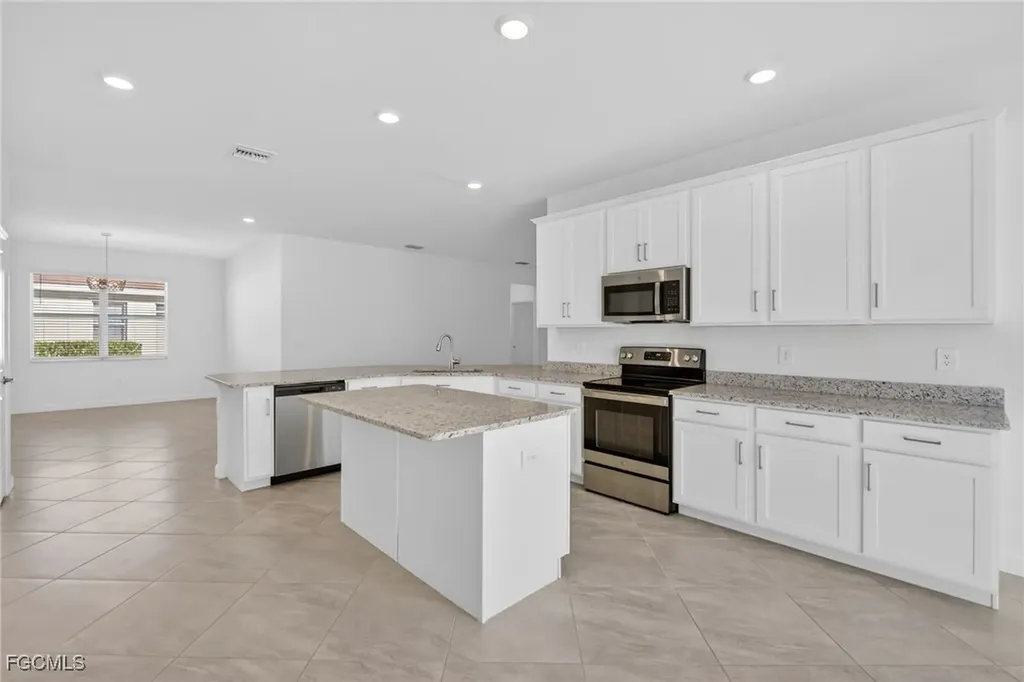 17364 Walnut Run Drive Alva FL 33920